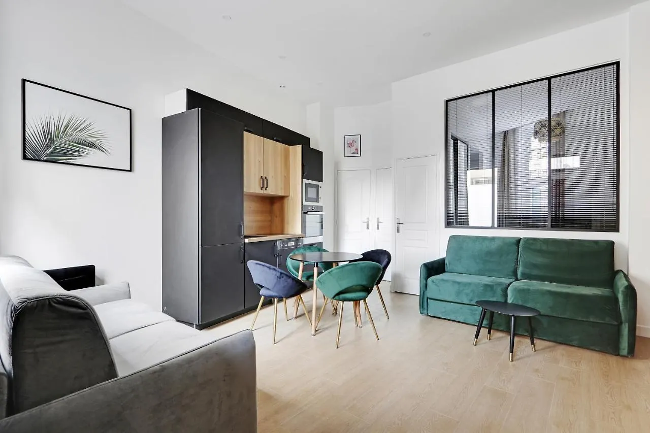 Apartment Off Majesti In Marais - Rue Du Petit Musc